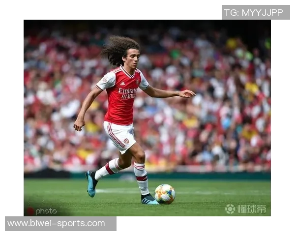 恩里克高度认可马尤卢表现巴黎俱乐部已启动续约谈判